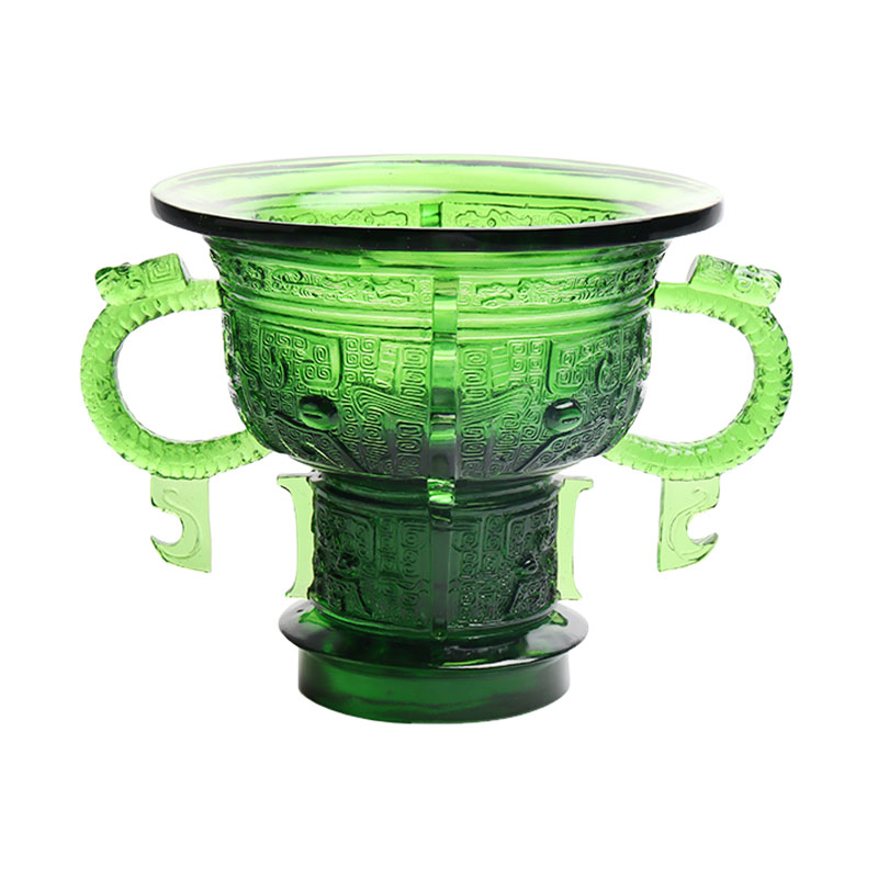 Tripod Cina dengan pegangan telinga naga dan pola duri