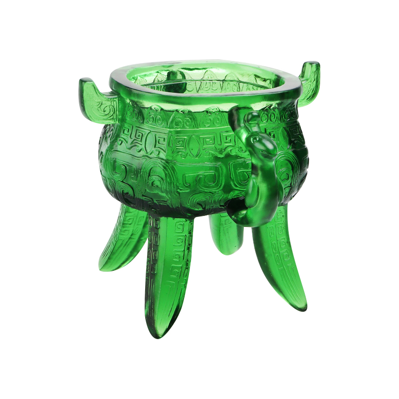 Tripod Kaca Kristal hijau zamrud dengan pegangan berbentuk telinga