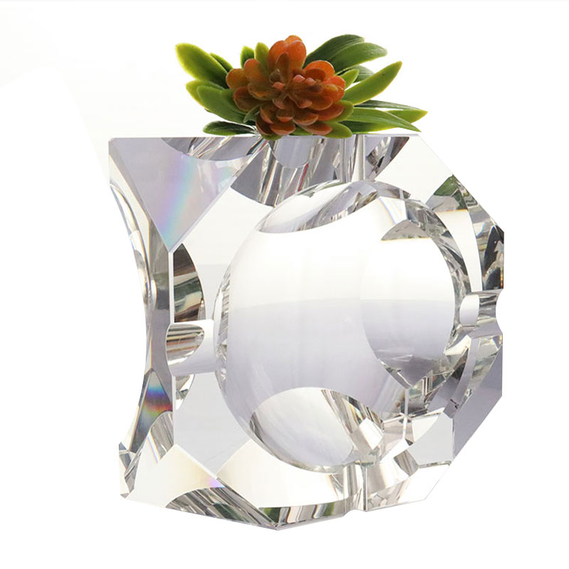Asbak kristal kaca transparan desain geometris sederhana