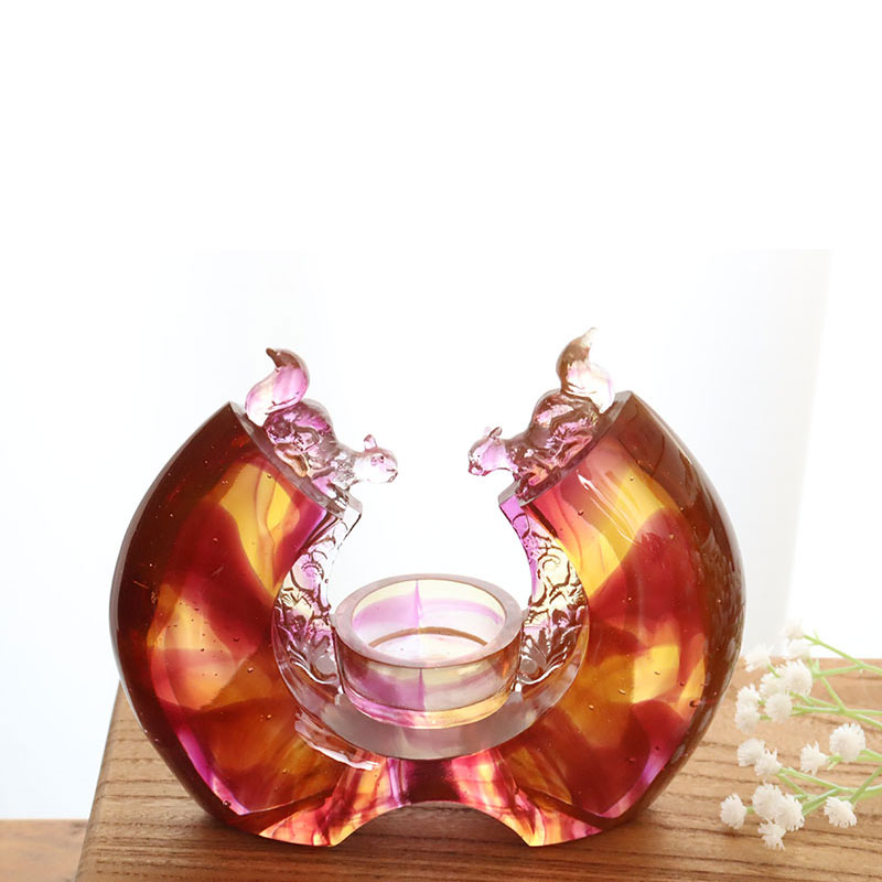 Tempat lilin glasir berwarna ungu