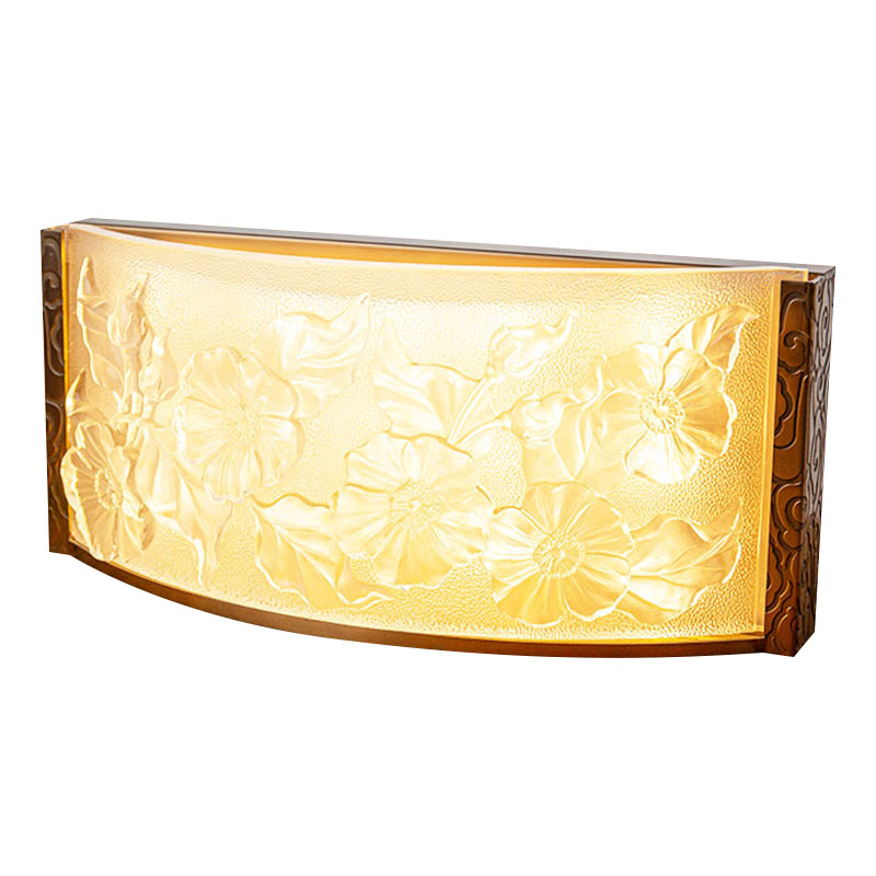 Ornamen lampu hias kaca dengan motif bunga kembang sepatu