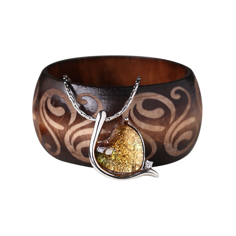 Gelang warna perak elegan bertatahkan liontin kaca