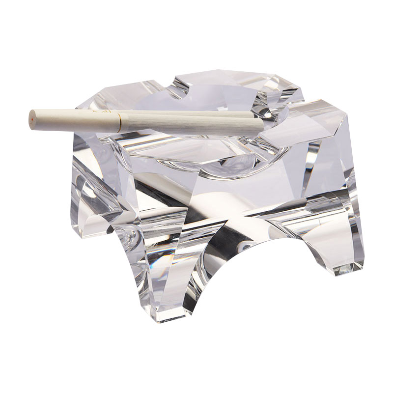 Asbak kristal kaca transparan desain geometris sederhana