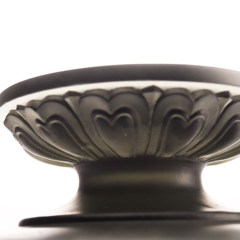 Mangkuk buah glasir berwarna abu-abu