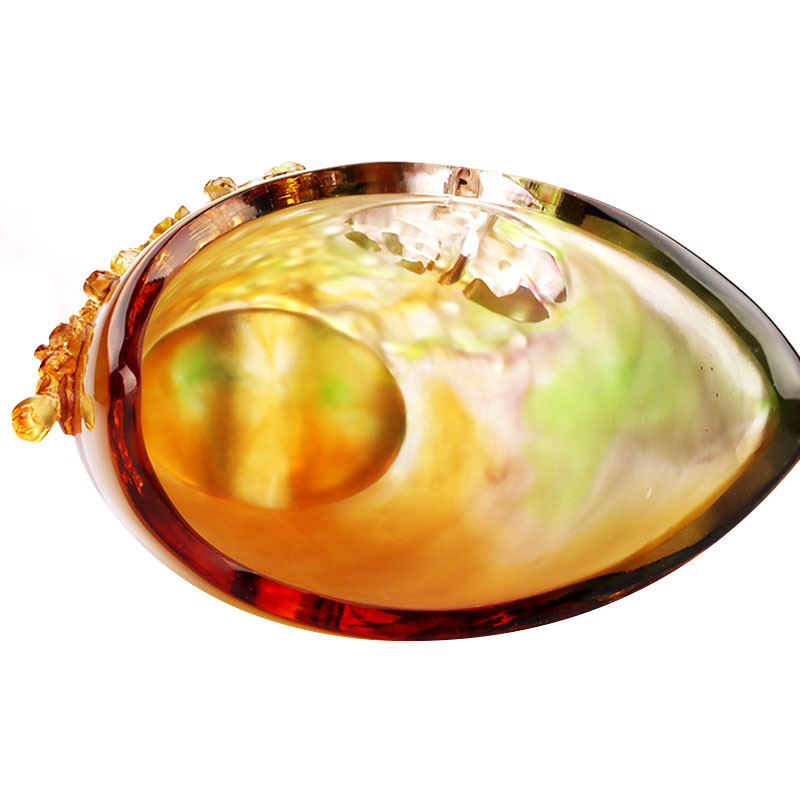 Dekorasi Rumah Vas Kaca Amber Desain Ukiran Bunga Plum