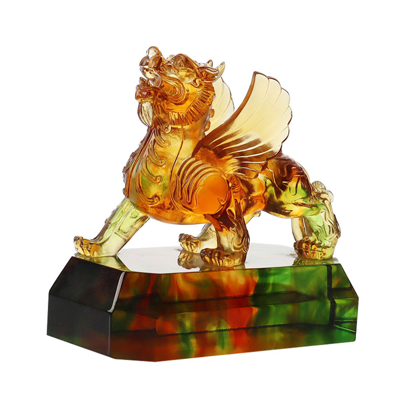 Ornamen binatang glasir berwarna jernih